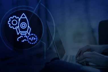 SDK, geliştiricilerin bulut kaynaklarını PHP uygulamalarından doğrudan yönetmesine olanak veren geniş bir AWS hizmetlerini destekler.