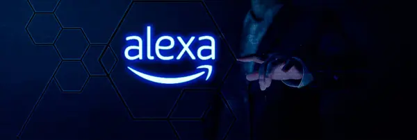 Amazon Alexa kullanıcılarla ses komutları yoluyla etkileşim kurmak için tasarlandı, bir dizi işlevsellik ve entegrasyon sunuyor