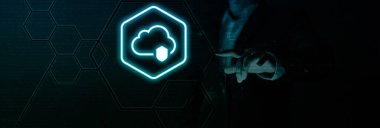  Kaspersky Endpoint Security Cloud, bilgisayar, mobil aygıt ve sunucular gibi uç noktaları bulut tabanlı ya da binalar arası ortamlarda korumak için tasarlanmış bir güvenlik çözümüdür.