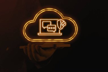 AWS SAS, AWS hizmetlerinin güvenli, uyumlu ve müşteri verilerini ve uygulamalarını korumak için en iyi uygulamalarla aynı hizaya getirilmesini sağlamaya odaklanır.