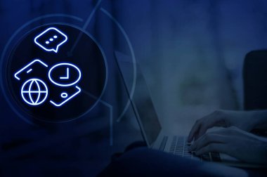 Uyarlamalı kullanıcı kimlik denetimi, kullanıcının davranışı ve risk seviyesine dayanarak kimlik doğrulama sürecini ayarlayan dinamik bir güvenlik yaklaşımıdır.