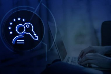 Kullanıcıların tekrar kimlik doğrulamasına gerek kalmadan birden fazla finans hizmetine giriş yapabilmeleri için SSO çözümleri uygula