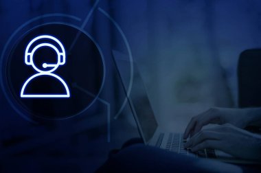 AWS Direct Connect, Azure ExpressRoute ve Google Cloud InterConnecte gibi bulut kaynaklı çözümler düşük gecikmeli, yüksek hızlı ağ bağlantıları sağlar