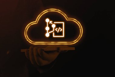 AWS CodeCommit, Amazon Web Servisleri (AWS) tarafından yönetilen bir kaynak kontrol servisidir.)