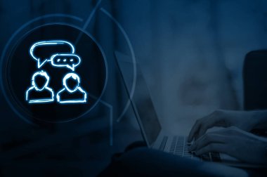 Azure 'de İletişim Çözümleri çeşitli iş ihtiyaçlarını karşılamak için tasarlanmış çok yönlü telefon becerileri sunar