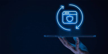 Bu araç size otomatik tarama seçenekleri sunar, bu da MS Outlook 'un herhangi bir sürümü tarafından oluşturulan bozuk PST dosyasını taramayı kolaylaştırır