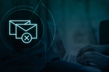 EDB 'den PST Göç yazılımına, EDB' den PST 'ye gönderen kimliği, alıcı kimliği, e- postanın konusu ve Tarih Oluşturulma tarihi, Değiştirme tarihi ve Varış tarihi temelinde iletileri silme yetisine sahiptir