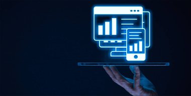 Sunucu tarafı gücü olan web uygulamalarının genişletilmesi işlevselliği arttırmak, performansı artırmak ve kusursuz bir kullanıcı deneyimi sağlamak için sağlam sunucu tarafı becerilerinin entegre edilmesini gerektirir.