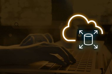 Amazon EBS, çeşitli iş yükleri ve uygulamaların ihtiyaçlarını karşılamak için kalıcı, esnek depolama çözümleri sunmaktadır