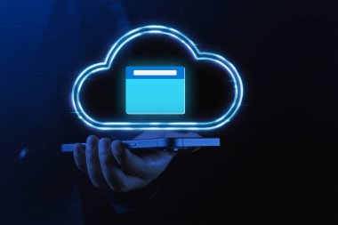 Azure 'da, tarayıcı genellikle kullanıcıların bulut kaynakları ve hizmetlerini yönetmek, yapılandırmak ve izlemek için Azure Portal' a erişmek ve onunla etkileşimde bulunmak için kullanılan bir web tarayıcısıdır.