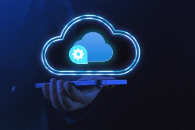 Azure 'de, Veri Kutusu Kenarı (Data Box Edge), gerçek zamanlı olarak AI ve IoT entegrasyonunu birleştirerek Azure' ye yerel veri işleme ve güvenli veri transferini sağlayan fiziksel bir cihazdır.