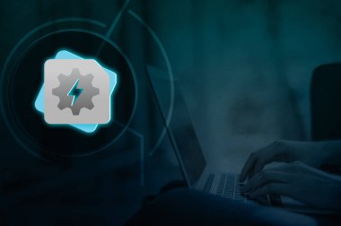 RTOS (Eş zamanlı İşletim Sistemi), kritik süreçlerin belirli bir zaman çerçevesi içinde çalıştırılmasını sağlayan, hassas zamanlama kısıtlamaları ile gerçek zamanlı görevleri yerine getirmek üzere tasarlanmış bir işletim sistemidir.