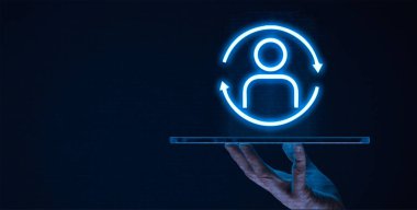 Özel çözümler, kusursuz entegrasyonlar ve stratejik içgörülerle CRM 'nizin tam potansiyelini ortaya çıkarmak için satış gücü sertifikalı uzmanlarla çalışın