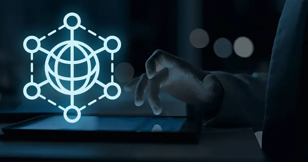 SASE ve SD-WAN birlikte çalışarak, modern işletmelerin ihtiyaçlarına uygun ölçeklenebilir, güvenli ve çevik ağ çözümleri sunar ve optimum güvenlik ve performans sağlar.