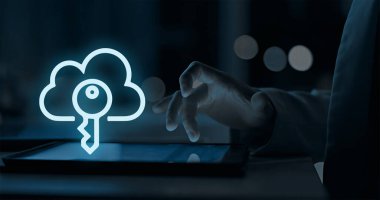 Organizasyonlar, tüm entegre uygulamalar arasında Çoklu Faktör Yetkilendirmesi (MFA), erişim seviyeleri ve diğer güvenlik tedbirlerinin uygulanması gibi bir yerden erişim politikalarını kontrol edebilirler.