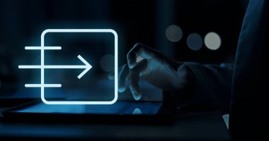 Azure tabanlı sistemlerde servis dağıtımı, ölçeklenebilir, güvenli ve yüksek performanslı çözümler sunmak için Microsoft 'un bulut platformunun kaldırılmasını içerir