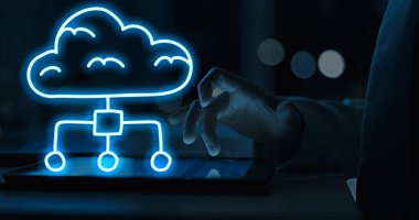 Yapay zeka Proaktif Tehdit Algılama ve Risk Hafifletme ile Bulut Güvenliği Ustası