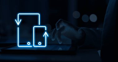 Siber risk ve esnek dağıtım bağlamında tedarikçi & Aygıt Agnostic, siber güvenlik çözümü veya çerçeve çeşitli donanım, yazılım platformları ve satıcı türleri üzerinde çalışmak üzere tasarlanmıştır