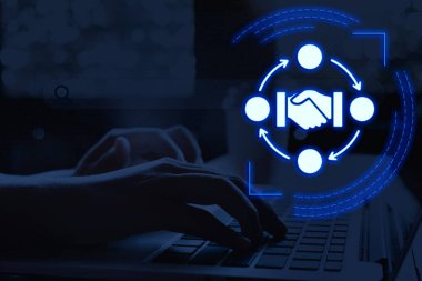 Siber Güvenliğin Güçlendirilmesi Çalışanların ve İş Verilerinin Gelişen Tehditlerden Korunması