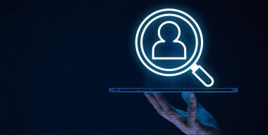 Dijital Varlık Arayışı 'nı Aydınlatmada Kimlik