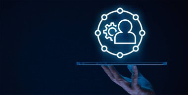 Sistemlerin İnsan Hassasiyetine Hizalandığı Çekirdekteki Kullanıcı