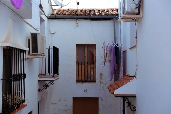 Ropa Colgada Una Casa Pueblo Andalucía España —  Fotos de Stock