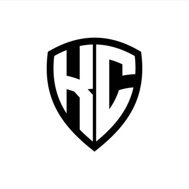 Siyah ve beyaz renk desenli kalın harfli KC monogram logosu