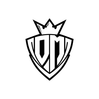 Beyaz arkaplan şablonu üzerinde beyaz ana hatlı taç ile keskin üçgen kalkan şekilli OM kalın harf logosu