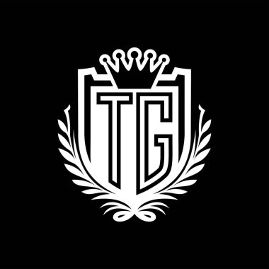 TG Letter logosu kraliyet kalkanı şeklinde ve taç, siyah arkaplan şablonu üzerinde antika bir kalkan.