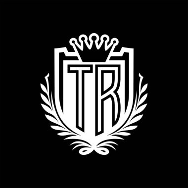 TR Letter logosu kraliyet kalkanı şeklinde ve taç, siyah arkaplan şablonu üzerinde antika bir kalkan.