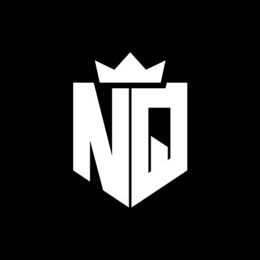 Sivri uçlu ve kalın yazı tipi olan keskin geometrik tarzda bir kalkanın NQ logo vektör görüntüsü
