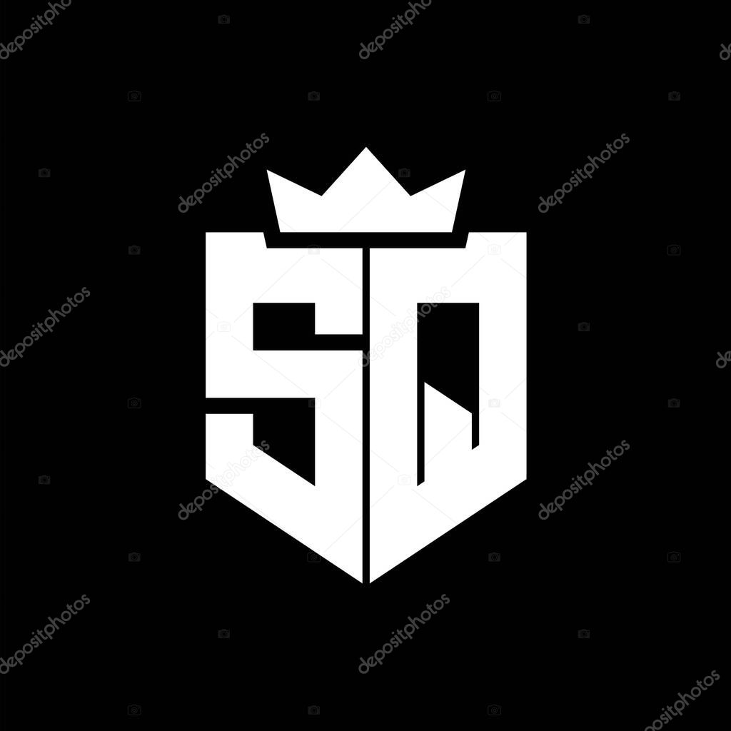 SQ Logo vector image of a shield with a sharp geometric style with a pointed crown and thick font