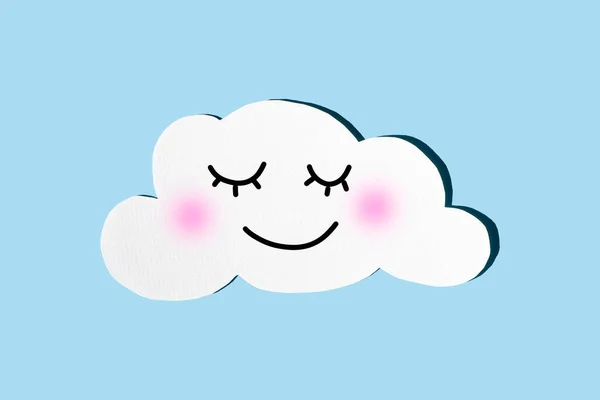 Mavi Arka Planda Komik Bir Yüzü Olan Uyuyan Bulut Sağlıklı — Stok fotoğraf