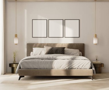 Modern yatak odasının iç kısmında yatağın üzerinde üç boş poster çerçevesi var.