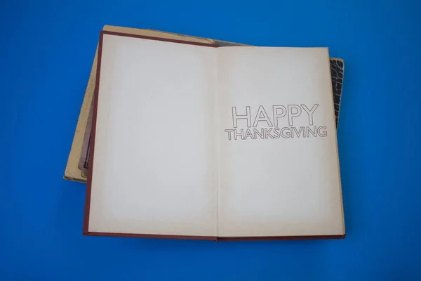 Ημέρα Των Ευχαριστιών Λέξη Ανοιχτό Βιβλίο Vintage Φυσικά Μοτίβα Παλιά — Φωτογραφία Αρχείου