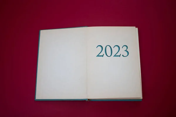 Numero 2023 Nel Libro Aperto Con Vintage Modelli Naturali Vecchio — Foto Stock