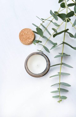 Minimalist Okaliptüs ve Mantarlı Soya Mumları