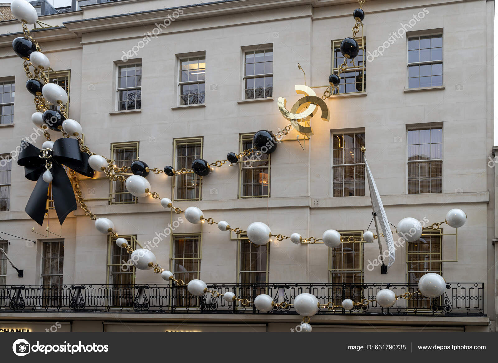 London December 2022 View Facade Coco Chanel Christmas Decoration
