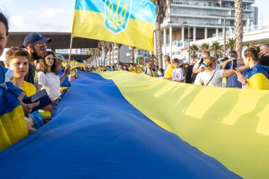 Tel Aviv, İsrail - 20 Mart 2022, Ukrayna 'daki Rus saldırısına karşı protesto