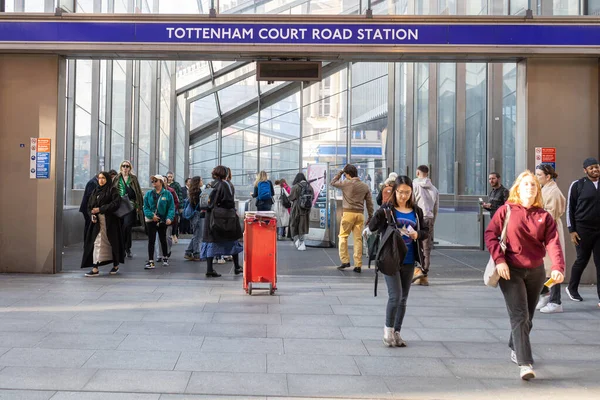 London April 2023 View New Station Entrance Tottenham Court Road — Stock Photo, Image