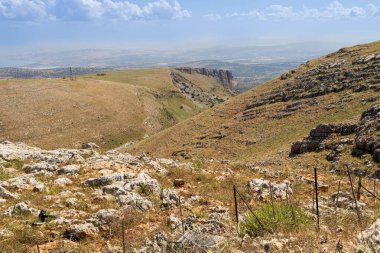 Kuzey İsrail, Golan Tepeleri 'nden Galilee Denizi' nin panoramik günbatımı manzarası