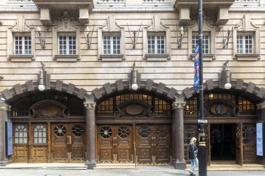 Londra, İngiltere -22.04.2023, St Martin Lane 'deki Londra Kolezyum Tiyatrosu, İngiliz Ulusal Opera Binası, Londra şehir merkezi