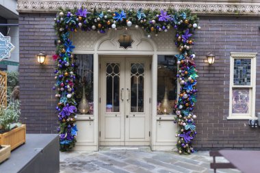 Londra, İngiltere - 20 Aralık 2023, Viktorya Hamamı - Yeraltı Olay Yeri. Noel için dekor