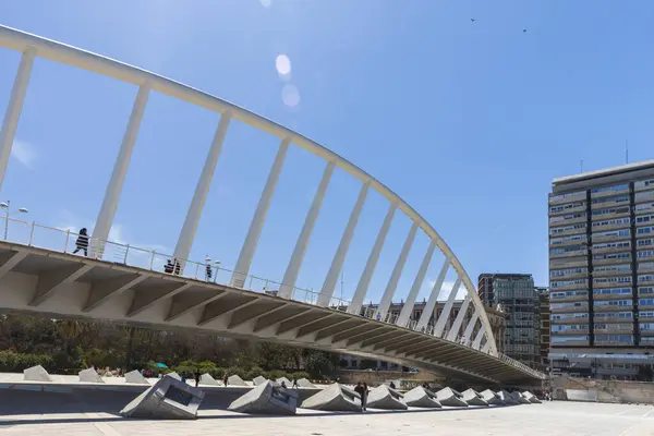 Walencja Hiszpania Kwietnia 2024 Most Alameda Stacja Metra Santiago Calatrava Zdjęcia Stockowe bez tantiem