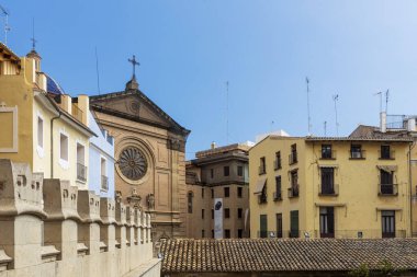 Valencia, İspanya - 20 Nisan 2024. İsa 'nın Kutsal Kalbi Bazilikası' na bakın. İpek Takas penceresinden görüntüle.