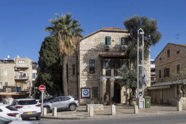 Hayfa, İsrail, 21 Mart 2025. Alman kolonisinin restore edilmiş evleri. Atıcılar Konforlu Odaları - Sderot Ben Gurion 33.