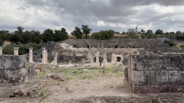 Beit He 'an, İsrail 8 Nisan 2025: Kuzey İsrail' de Beit He 'an yakınlarında yer alan Yunan ve Roma dönemlerinde büyük bir ticaret merkezi olan Scythopolis' in antik kalıntıları.