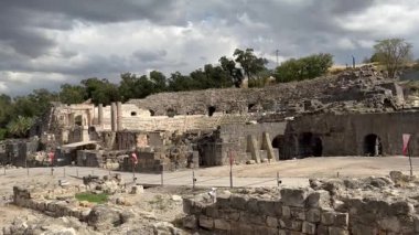 Beit He 'an, İsrail 8 Nisan 2025: Kuzey İsrail' de Beit He 'an yakınlarında yer alan Yunan ve Roma dönemlerinde büyük bir ticaret merkezi olan Scythopolis' in antik kalıntıları.