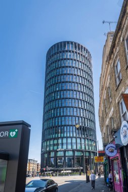 Londra, İngiltere, 5 Mayıs 2025, Art 'otel Hoxton Modern Binası.