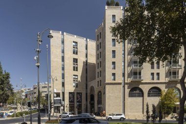 Kudüs, İsrail, 23 Eylül 2025, Kudüs 'ün Mamilla Bölgesindeki Modern İnşaat Cephesi. Mamilla Konutları